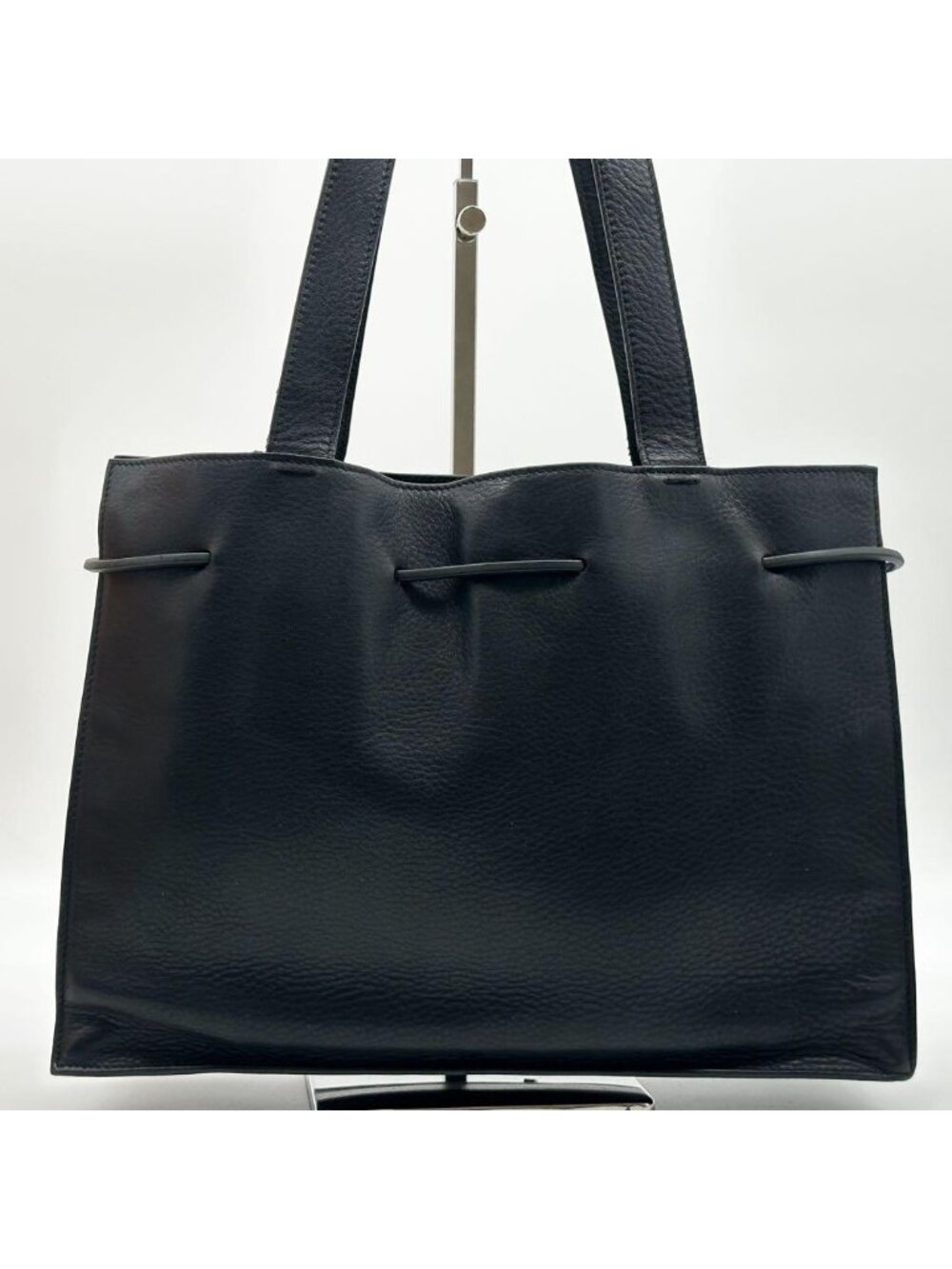 ★SOLD★ Gucci Era Vintage Leather Tote - Picture 3 of 15